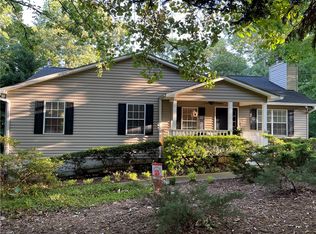 503 Plantation Rd, Seneca, SC 29672