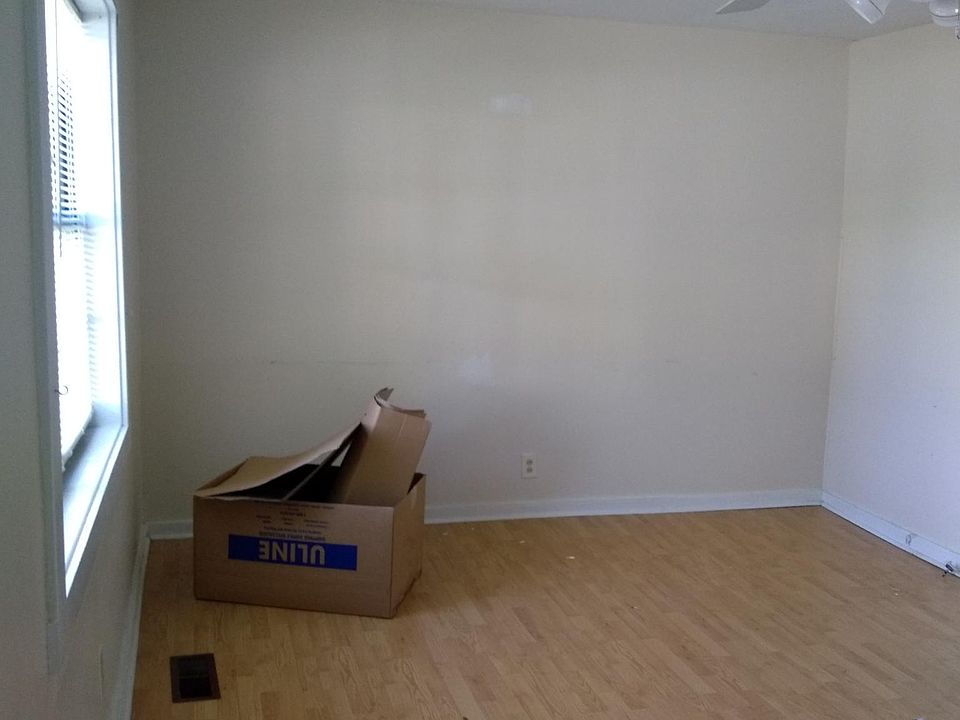 2nd image of 1114 McCall Ln