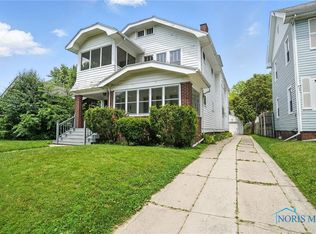 1452 Rollins Rd, Toledo, OH 43612