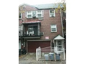 576 E 81st St photo 1