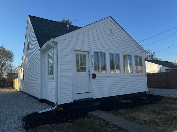 1009 S 15th St, Vincennes, IN 47591