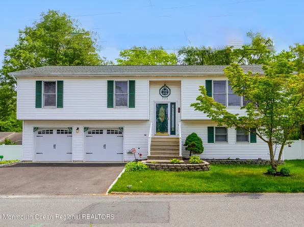 735 Mizzen Avenue, Beachwood, NJ 08722