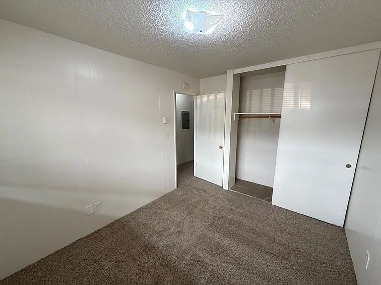 528 SW Levens St #4 — Photo 18