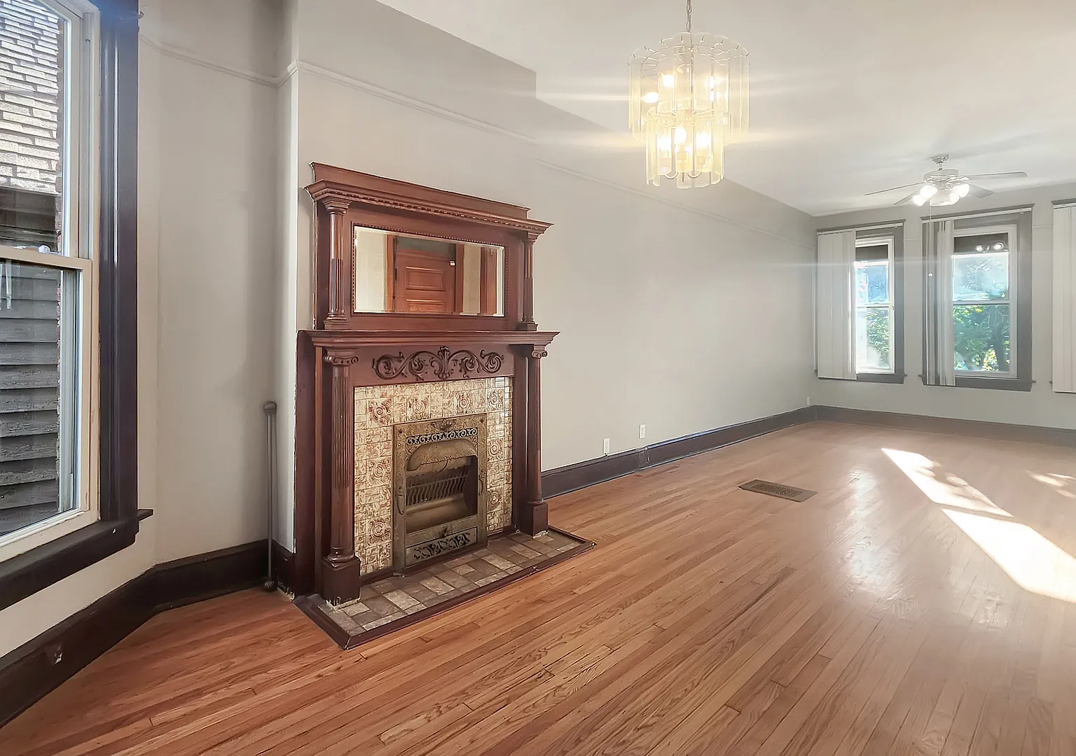 4 bed, 1400 sqft, $1,800 — Photo 3