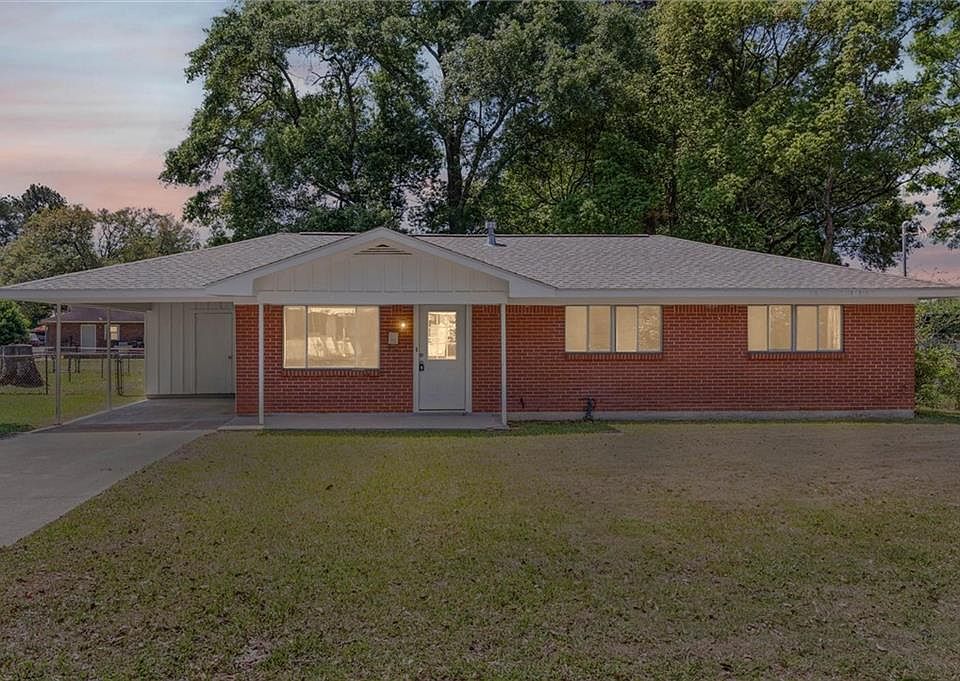 1st image of 2509 Karagan Dr