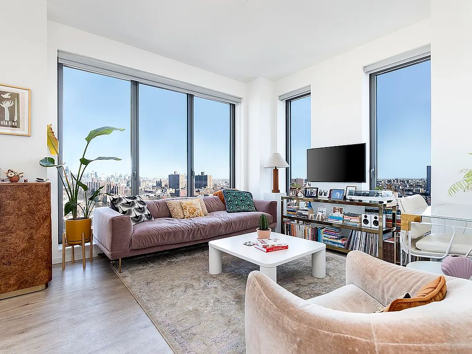 1st image of 545 Vanderbilt Ave APT 21D