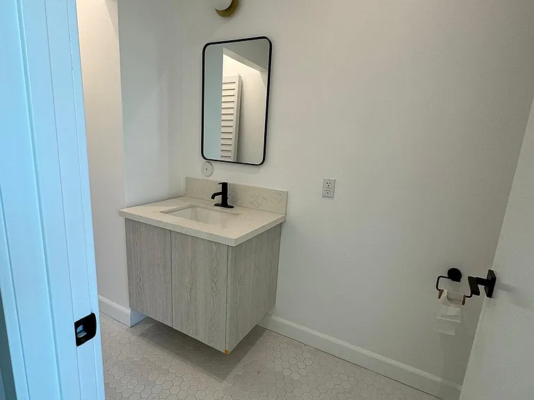 1244 Innes Ave #B — Photo 11