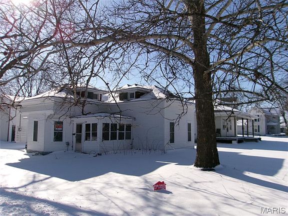 3rd image of 1106 W Centennial Ave