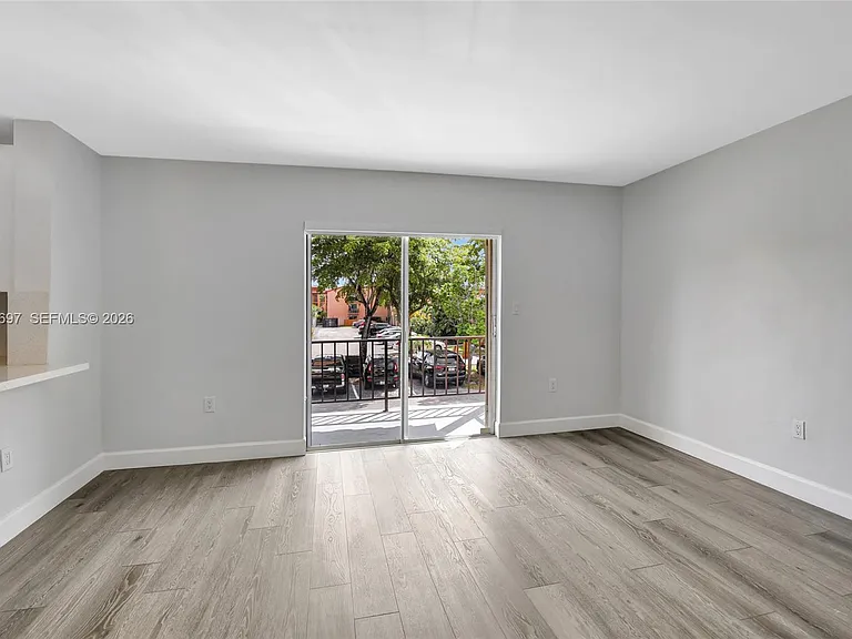 7241 Miami Lakes Dr #D14 — Photo 8