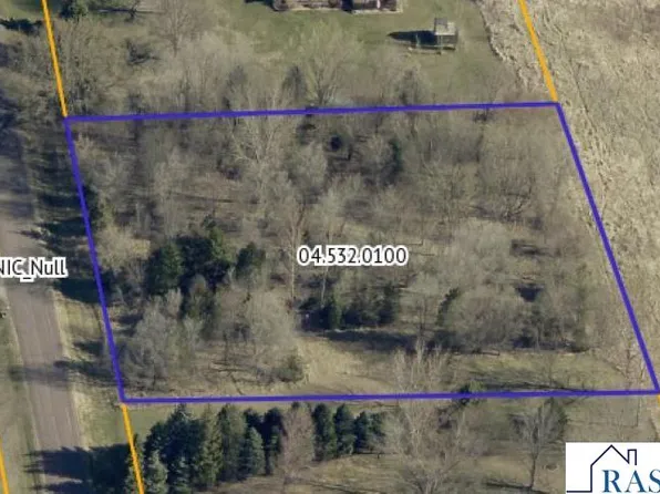 Jeremy Dr, New Ulm, MN 56073