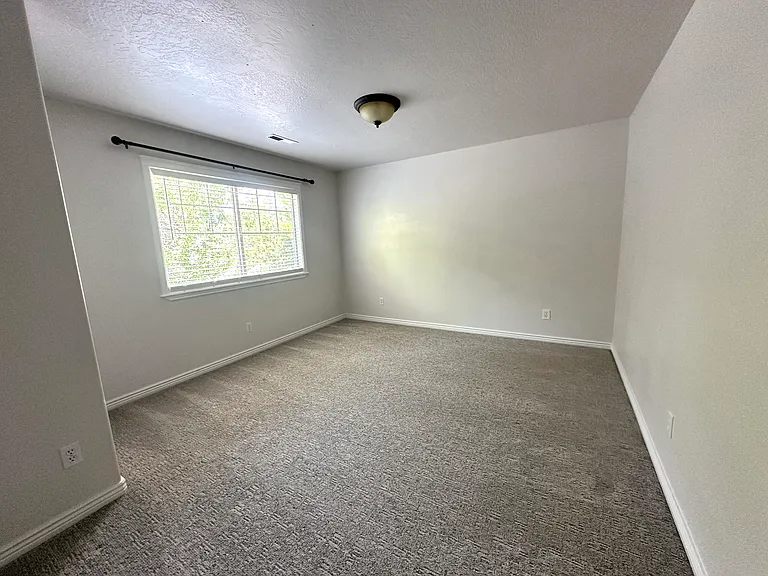 3015 E Deerhill Dr — Photo 9