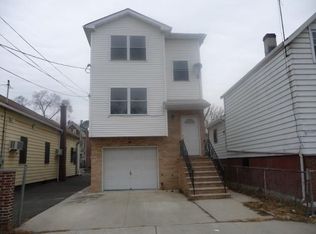 857 Martin St, Elizabeth, NJ 07201
