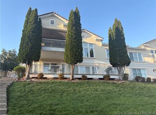 74 Bello Point Ln, Sunrise Beach, MO 65079