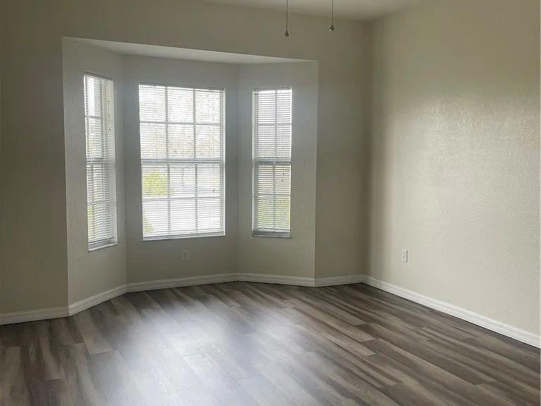 8555 Bernwood Cove Loop #112 — Photo 11