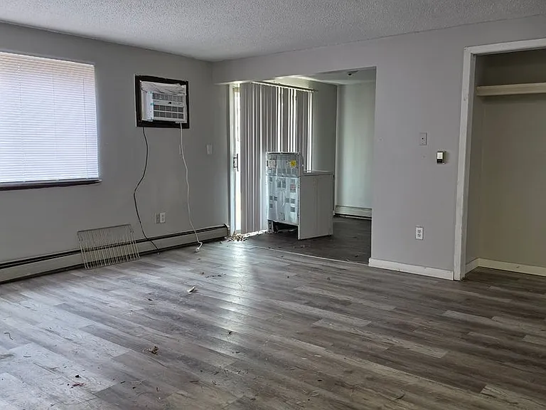 800 N Omaha Ave — Photo 23