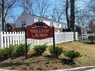 121 Hilltop Acres, Yonkers, NY 10704