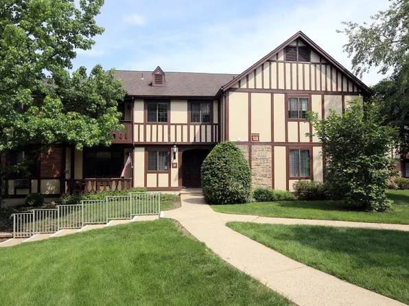 18 Manchester Ct, Chatham, NJ 07928