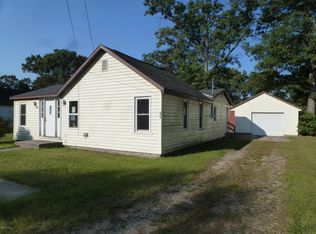 899 S Chatterson Rd, Muskegon, MI 49442