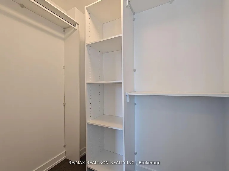 8 Olympic Garden Dr #911 — Photo 17