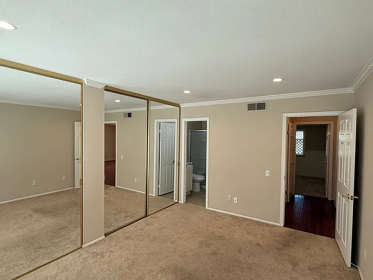 11109 Village 11 — Photo 15