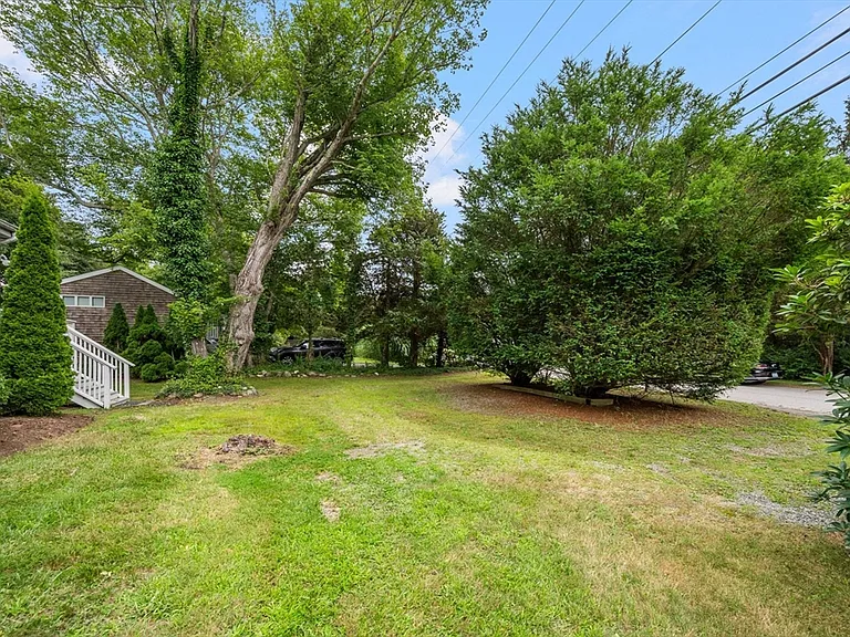 22 Hull St — Photo 25