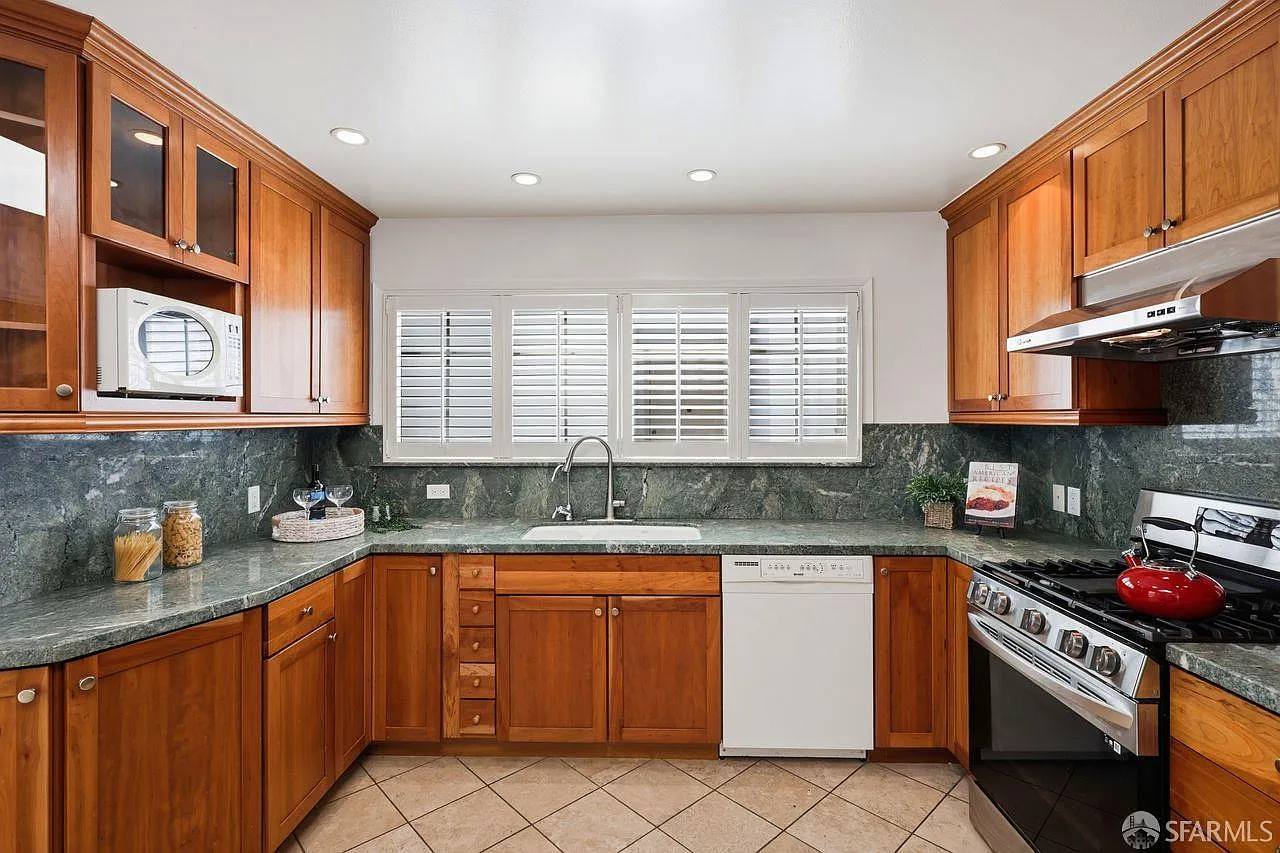 178 Country Club Dr - Photo 8