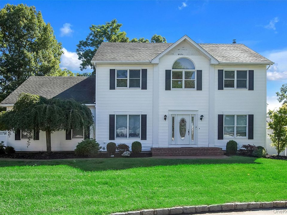 1st image of 11 Raphael Boulevard