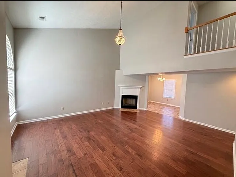 3392 Tyler Ct — Photo 7