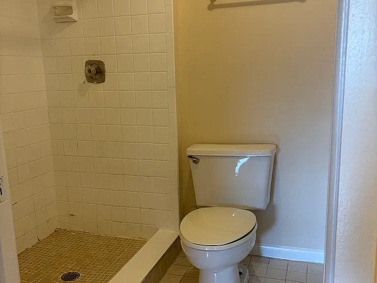 5169 Vineland Rd #B208 — Photo 20