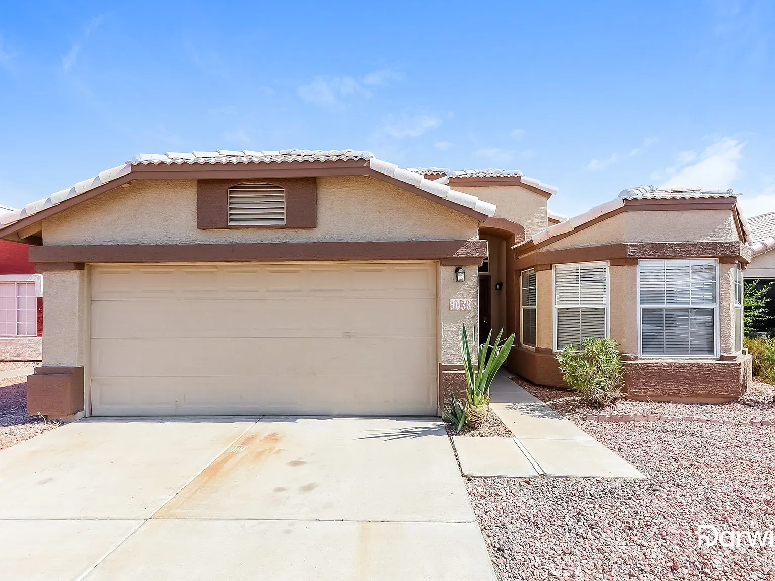 3 bed, 2.0 bath, 1492 sqft, $1,725 — Photo 1