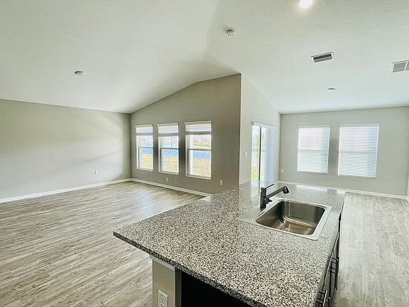 3rd image of 4456 Quartz Ct