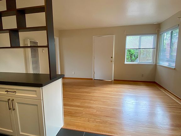 4th image of 6053 Claremont Ave APT H