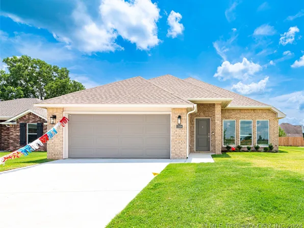 2509 W South St, Collinsville, OK 74021