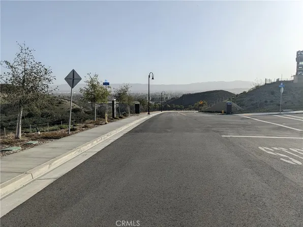 69 Coya Trl #82, Chatsworth, CA 91311
