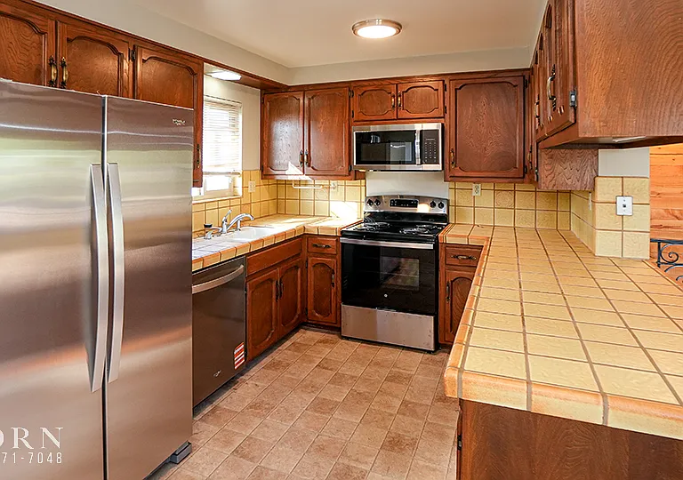 78 Alcatraz Ave — Photo 4