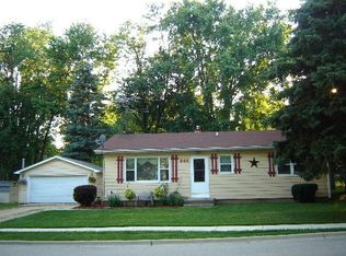 244 N 3rd St, Elburn, IL 60119