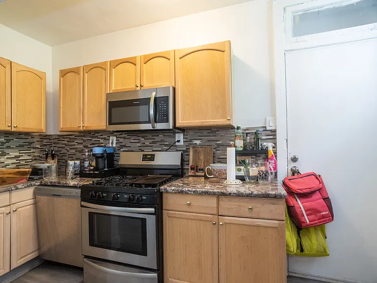 850 1/2 W Agatite Ave #1 — Photo 9