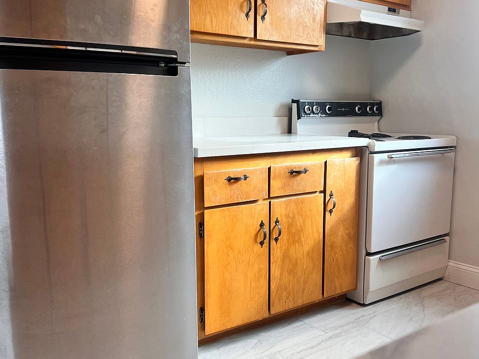 1st image of 343 Younglove Ave #B