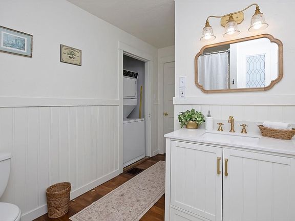 5th image of 520 5th Ave N #A