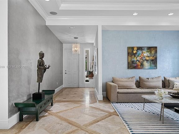 4th image of 6 Coconut Ln