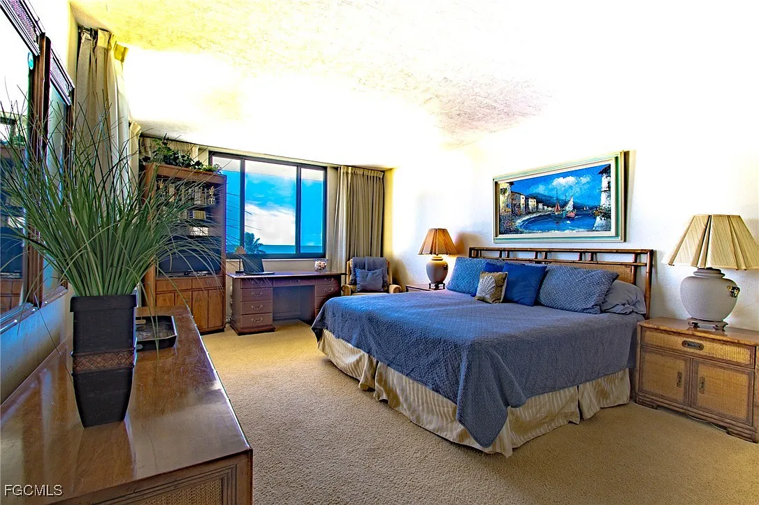 3 bed, 2.0 bath, 2003 sqft, $14,000 — Photo 3