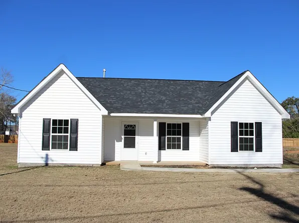 715 Screven St, Louisville, GA 30434