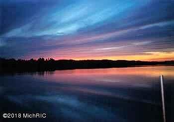 2nd image of 1086 N Eagle Lake Dr