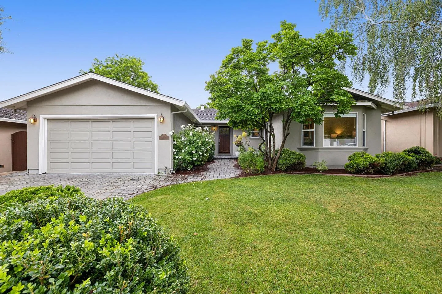 5530 Laura Dr photo 1