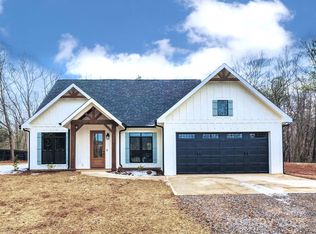 350 White Jenkins Rd, Bessemer City, NC 28016