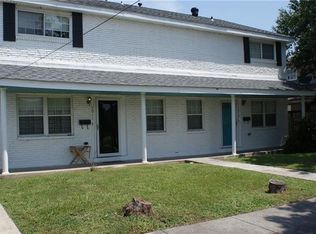 1911 Rosary Dr, New Orleans, LA 70122