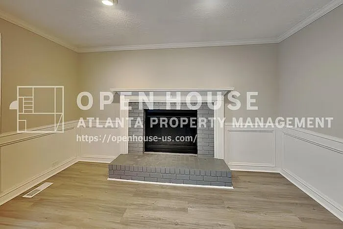 1589 Tennessee Walker Dr NE — Photo 3