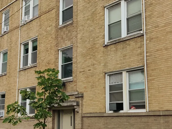3949 W Cortland St APT 1R, Chicago, IL 60647