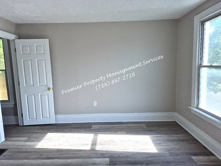 1521 4th Ave — Photo 8