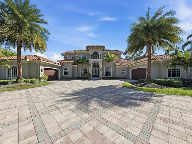 13550 Greentree Trl — Photo 30